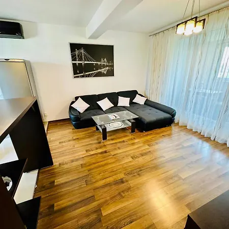 Moon Modern Apartman