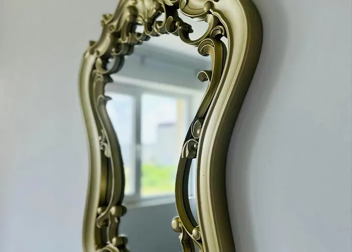 Moon Modern Apartment