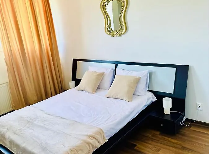Moon Modern アパート ブカレスト